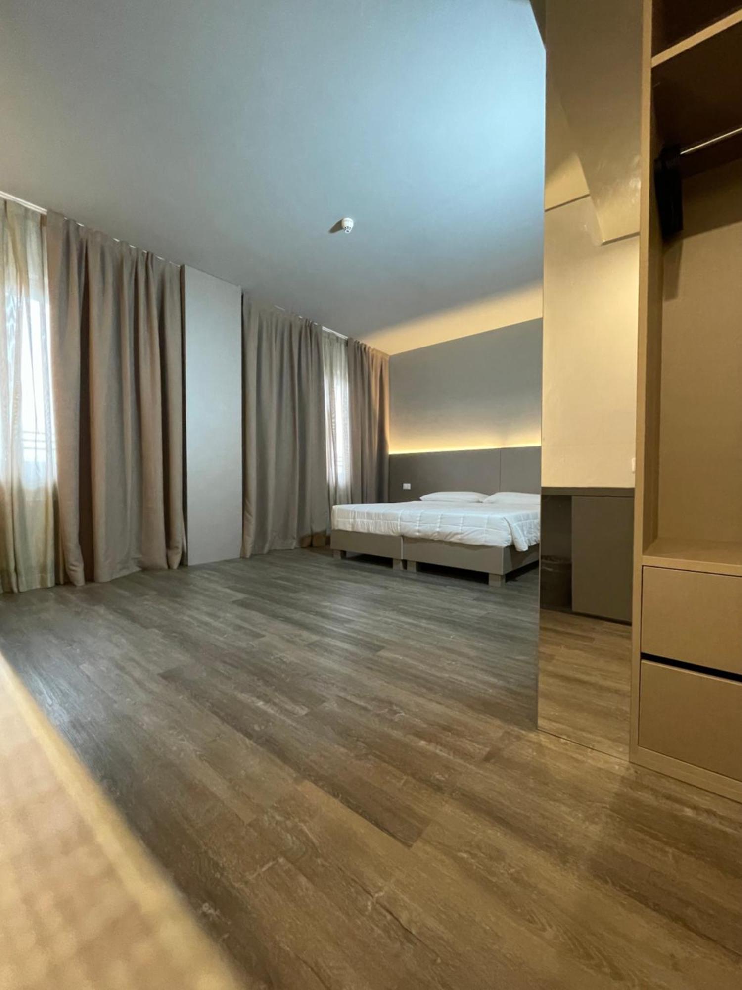 Hotel Albatros Mestre Luaran gambar