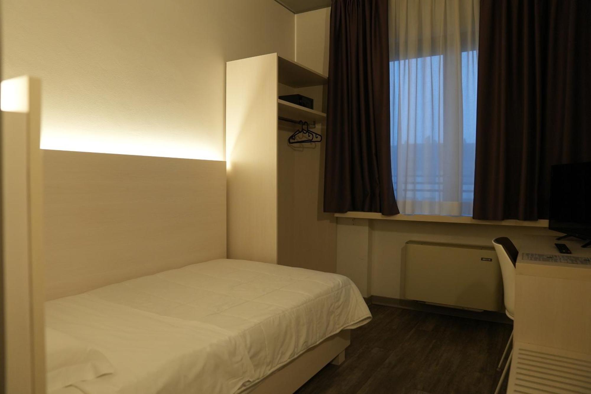 Hotel Albatros Mestre Luaran gambar