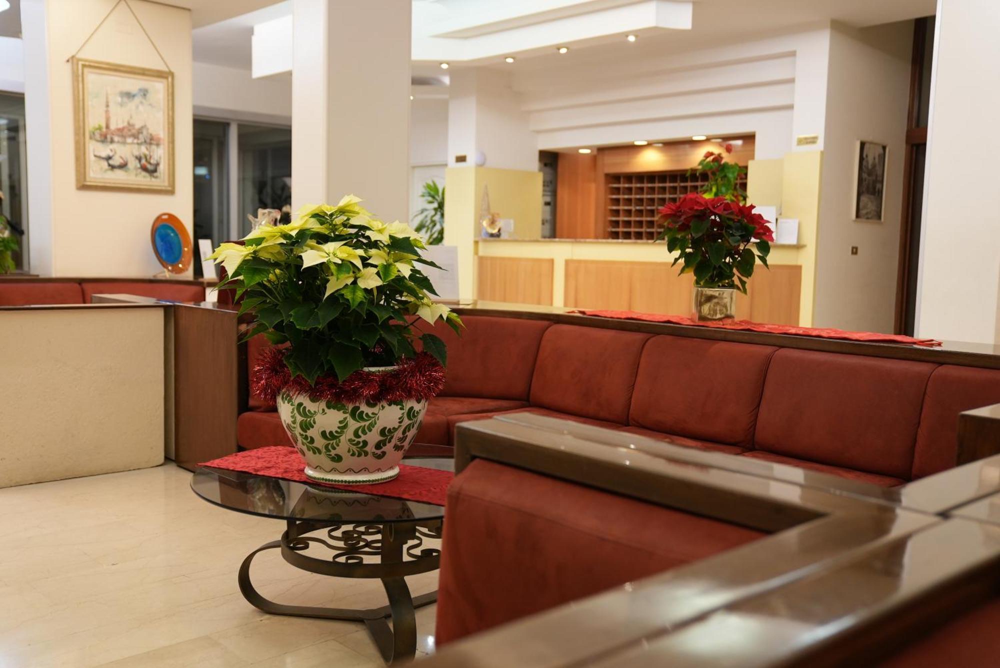 Hotel Albatros Mestre Luaran gambar