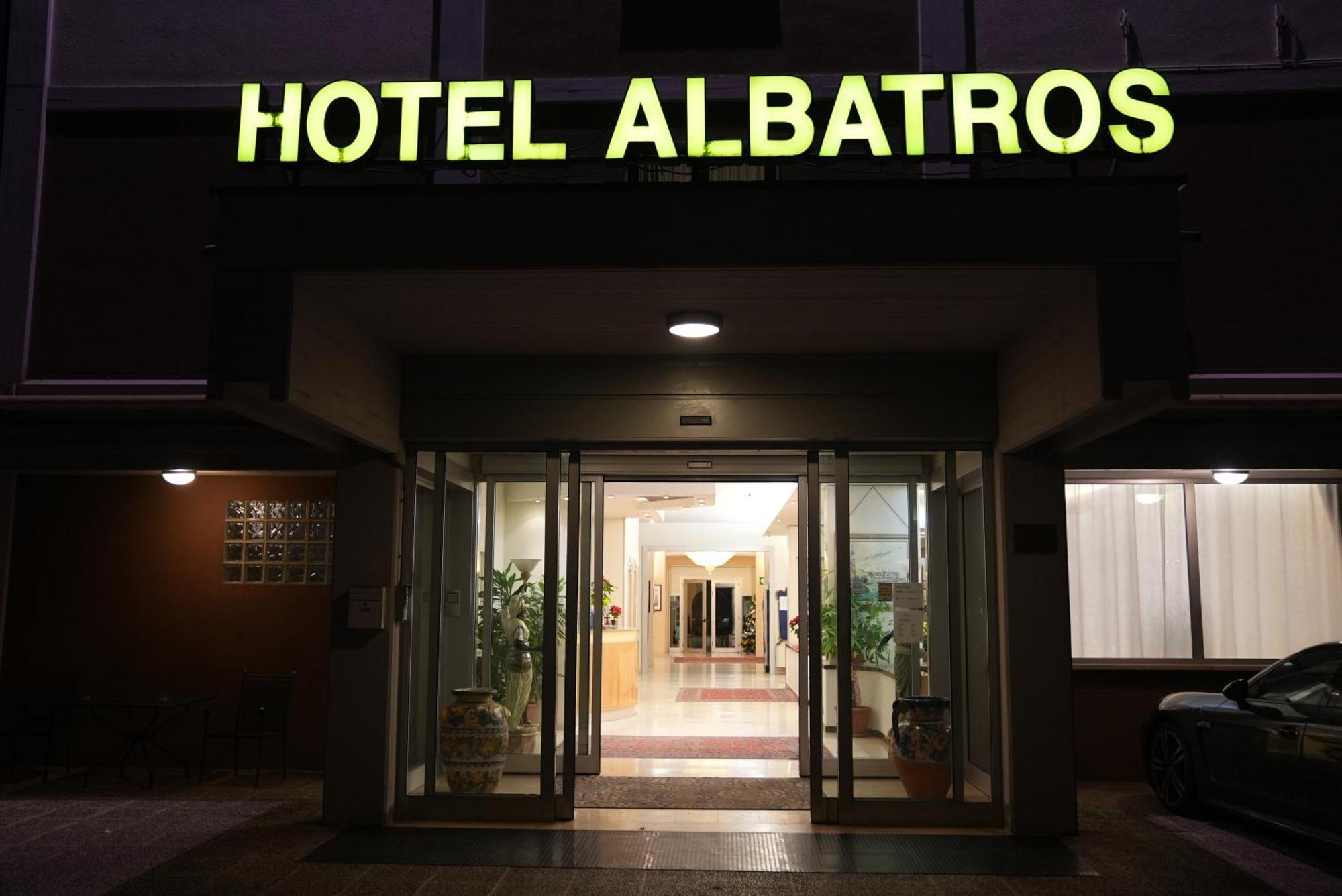Hotel Albatros Mestre Luaran gambar