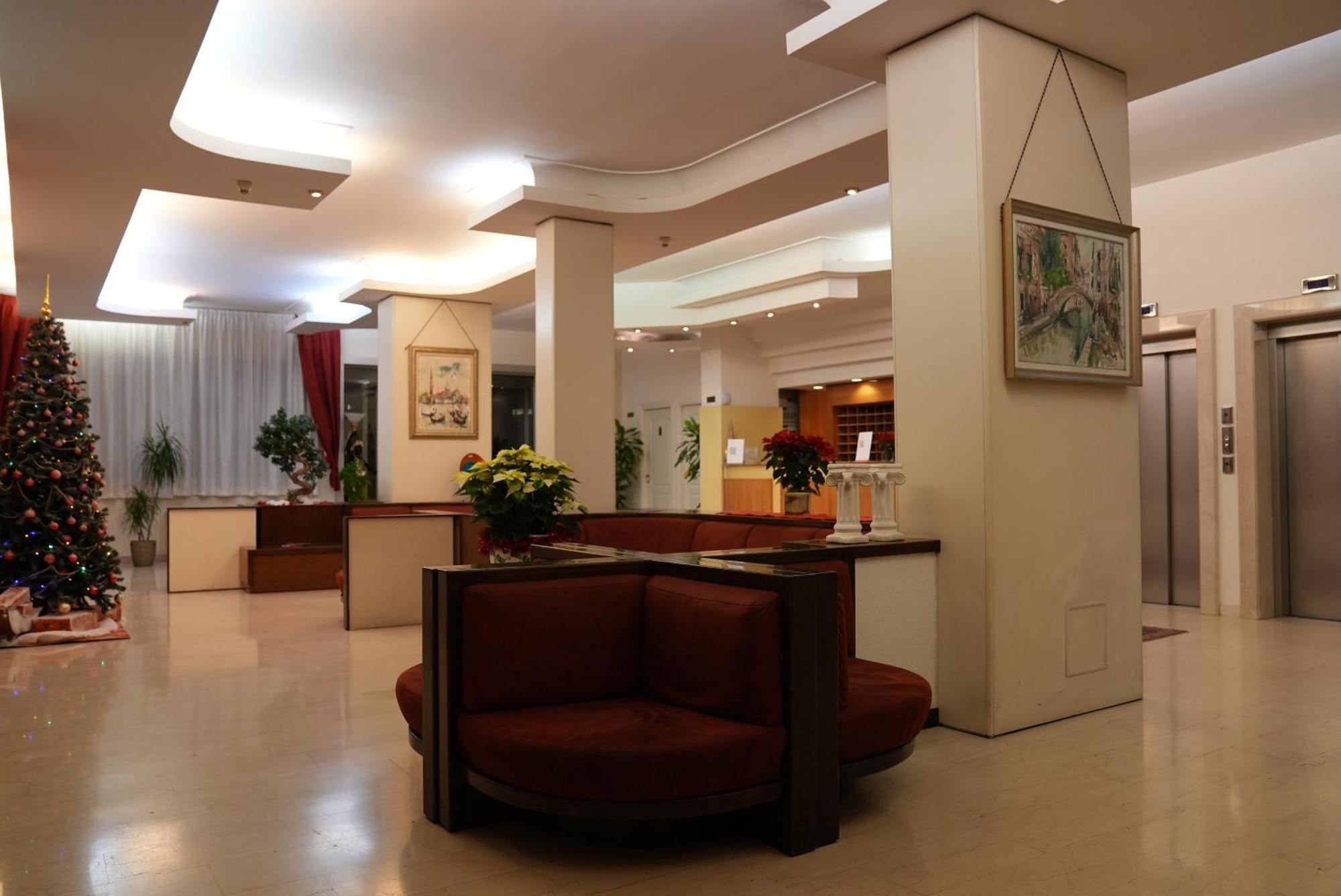 Hotel Albatros Mestre Luaran gambar