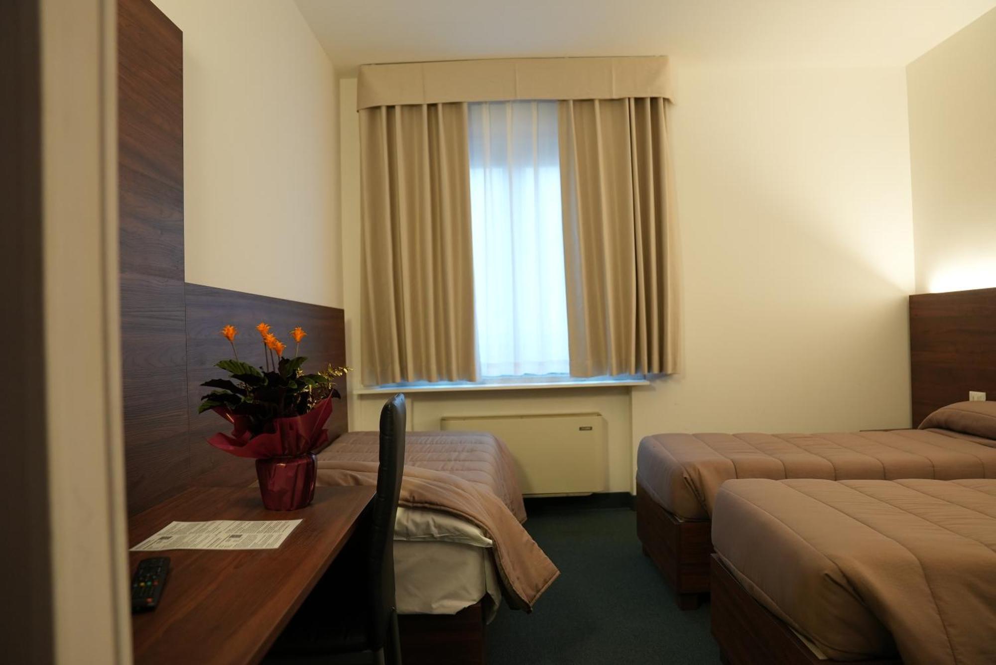 Hotel Albatros Mestre Luaran gambar