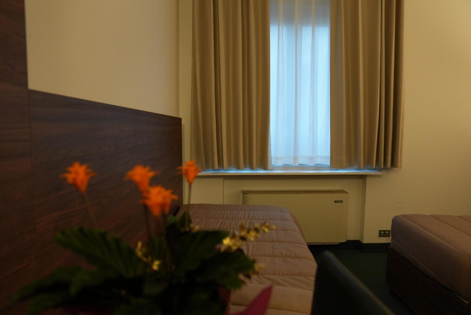 Hotel Albatros Mestre Luaran gambar