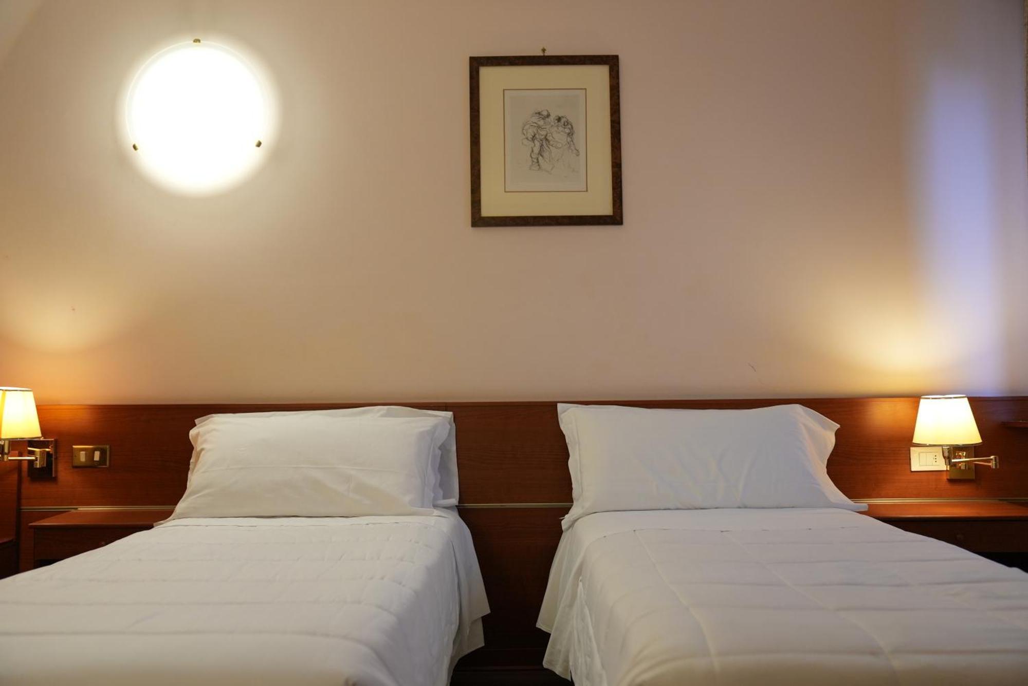 Hotel Albatros Mestre Luaran gambar