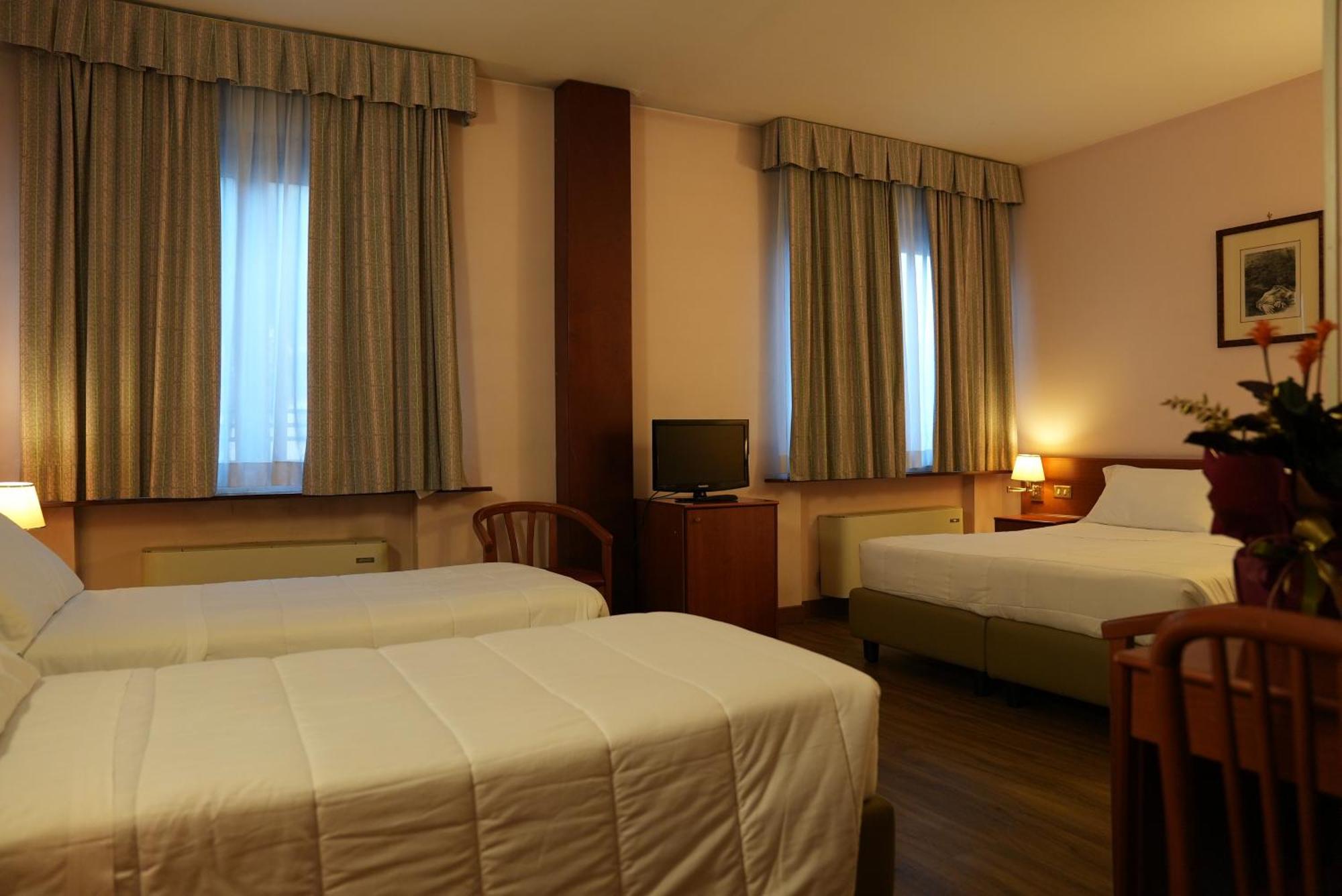 Hotel Albatros Mestre Luaran gambar