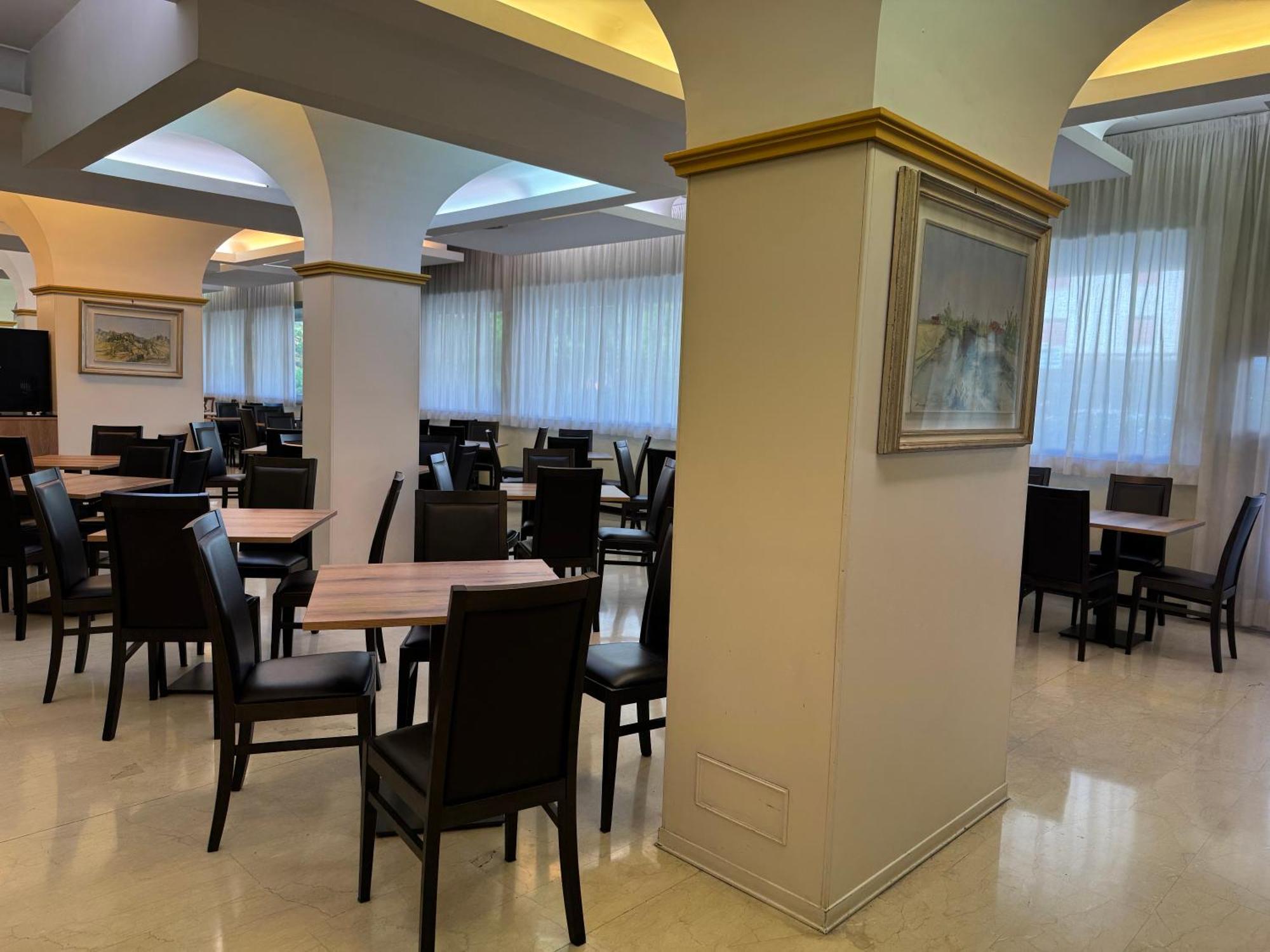 Hotel Albatros Mestre Luaran gambar